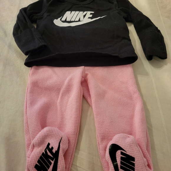 Nike Other - Baby girl Nike Outfit